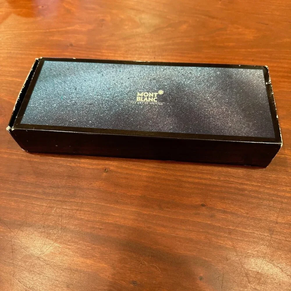 BRAND NEW Mont Blanc Meisterstuck Classique Ballpoint Pen with original box/case